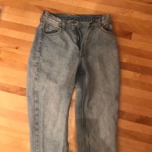 Brandy Melville light wash mom jeans (high rise)
